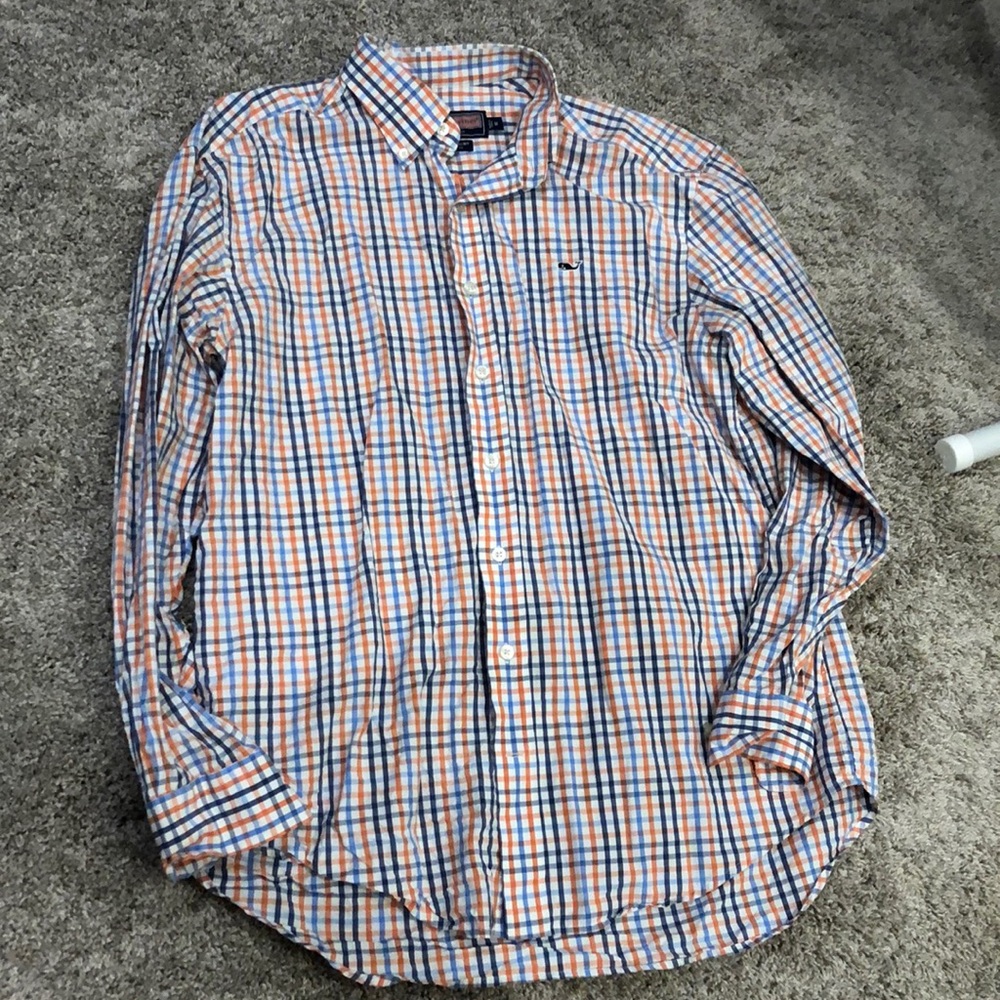 Vineyard vines size medium